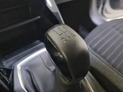 Photo 13 Peugeot 208  PureTech 75 S&S BVM5