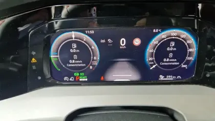 Photo 16 Volkswagen Golf  1.5 eHybrid 204 DSG6