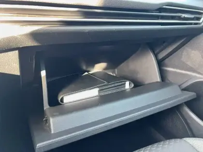 Photo 26 Volkswagen Golf  2.0 TDI SCR 116 DSG7