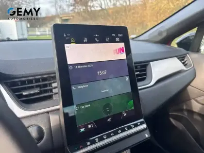 Photo 49 Renault Captur  E-Tech full hybrid 145 ch