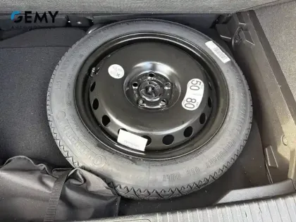 Photo 41 Renault Captur  E-Tech full hybrid 145 ch