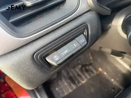 Photo 43 Renault Captur  E-Tech full hybrid 145 ch