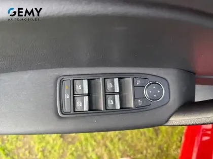 Photo 42 Renault Captur  E-Tech full hybrid 145 ch