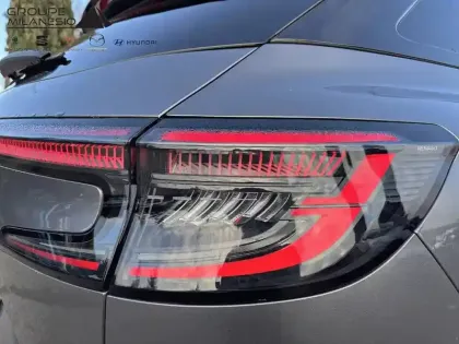 Photo 17 Renault Austral  E-Tech hybrid 200