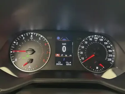 Photo 41 Renault Clio Gén. V (BJA) Ph1 NG Equilibre 5