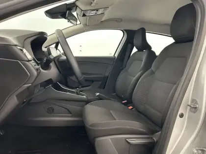 Photo 38 Renault Clio Gén. V (BJA) Ph1 NG Equilibre 5