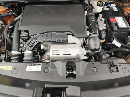 Photo 27 Peugeot 2008  PureTech 130 S&S EAT8