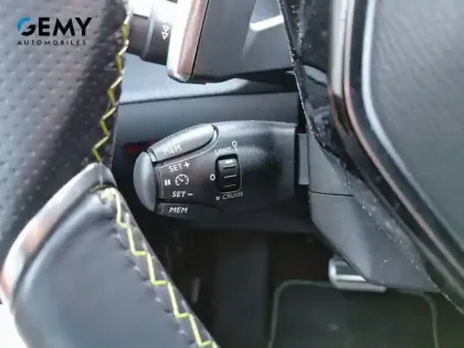 Photo 14 Peugeot 2008  PureTech 130 S&S EAT8