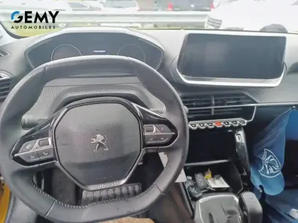 Photo 11 Peugeot 208  PureTech 75 S&S BVM5