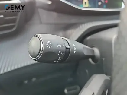 Photo 17 Peugeot 208  Electrique 50 kWh 136ch