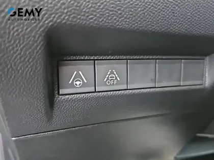 Photo 16 Peugeot 208  Electrique 50 kWh 136ch