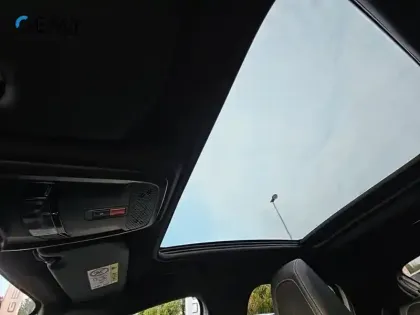 Photo 34 Peugeot 208  Electrique 50 kWh 136ch