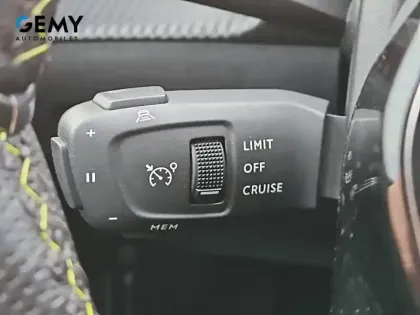 Photo 18 Peugeot 208  Electrique 50 kWh 136ch