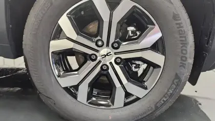 Photo 27 Dacia Bigster  Hybrid 155