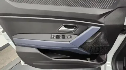 Photo 34 Dacia Bigster  Hybrid 155