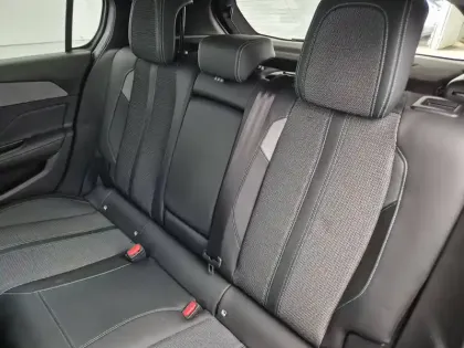 Photo 24 Peugeot 308  BlueHDi 130ch S&S EAT8