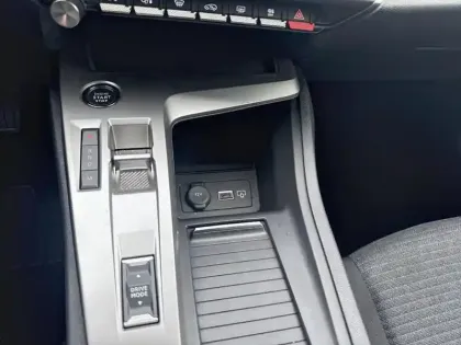 Photo 12 Peugeot 308 Gén. III Ph1 GT 5