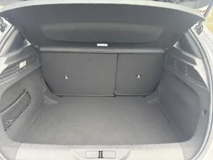 Photo 7 Peugeot 308 Gén. III Ph1 GT 5