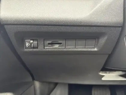 Photo 23 Peugeot 308 Gén. III Ph1 GT 5