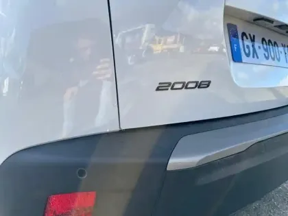 Photo 27 Peugeot 2008  100 S&S BVM6 Allure