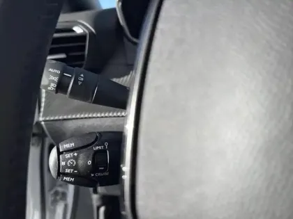 Photo 16 Peugeot 2008  100 S&S BVM6 Allure