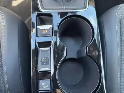 Photo 24 Peugeot 2008  100 S&S BVM6 Allure