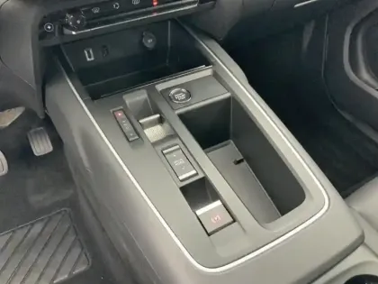 Photo 23 Citroën C5 aircross  Hybride Rechargeable 225 e-EAT8 C-Series