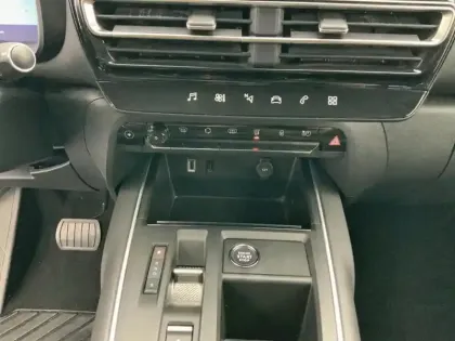 Photo 12 Citroën C5 aircross  Hybride Rechargeable 225 e-EAT8 C-Series