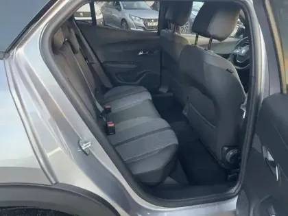 Photo 15 Peugeot 2008  PureTech 100 S&S BVM6 Allure