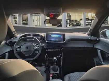 Photo 9 Peugeot 2008  PureTech 100 S&S BVM6 Allure