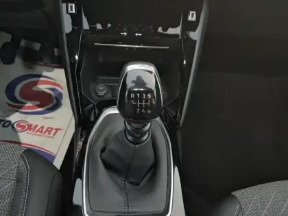 Photo 23 Peugeot 2008  PureTech 100 S&S BVM6 Allure