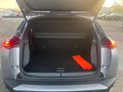 Photo 7 Peugeot 2008  PureTech 100 S&S BVM6 Allure