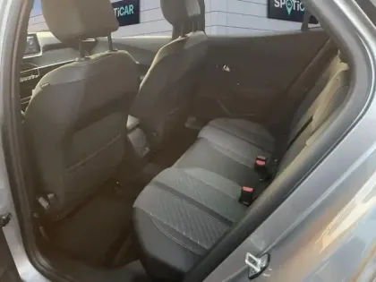 Photo 22 Peugeot 2008  PureTech 100 S&S BVM6 Allure