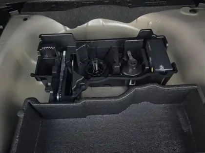 Photo 26 Peugeot 2008  PureTech 100 S&S BVM6 Allure