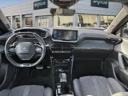 Photo 9 Peugeot 2008  BlueHDi 130 S&S EAT8 GT