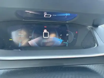 Photo 21 Peugeot 2008  BlueHDi 130 S&S EAT8 GT