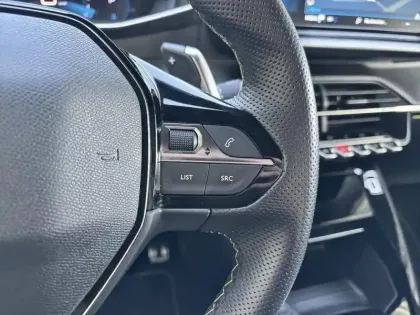 Photo 19 Peugeot 2008  BlueHDi 130 S&S EAT8 GT