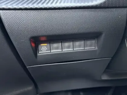 Photo 24 Peugeot 2008  BlueHDi 130 S&S EAT8 GT