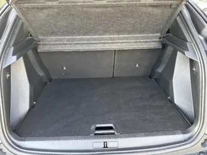 Photo 7 Peugeot 2008  BlueHDi 130 S&S EAT8 GT