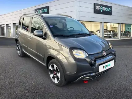 Photo 28 Fiat Panda  1.0 70 ch Hybrid BSG S/S Cross