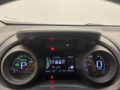 Photo 24 Toyota Yaris Hybride 1.5 HYBRID 116H DYNAMIC