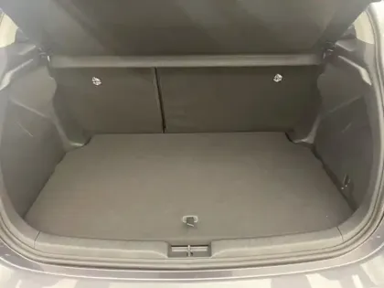 Photo 17 Toyota Yaris Hybride 116h Dynamic