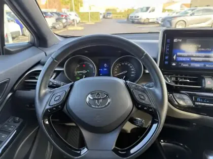 Photo 11 Toyota C-HR 1.8 HYBRIDE 122 GRAPHIC
