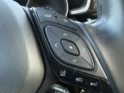 Photo 9 Toyota C-HR 1.8 HYBRIDE 122 GRAPHIC