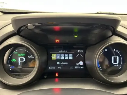 Photo 24 Toyota Yaris Hybride 1.5 HYBRID 116H DYNAMIC