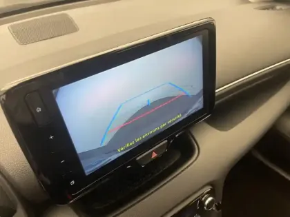 Photo 19 Toyota Yaris Hybride 116h Dynamic