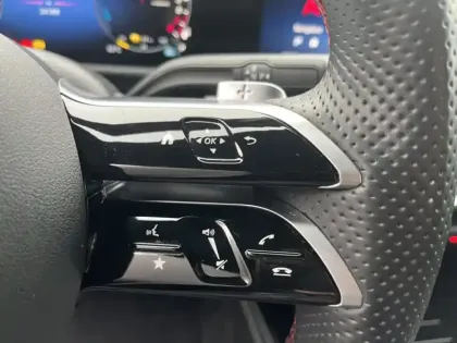 Photo 22 Mercedes Classe A 250 e Hybrid EQ AMG Line