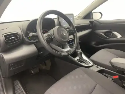 Photo 13 Toyota Yaris Hybride 116h Dynamic