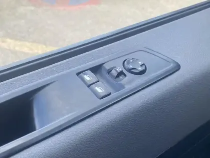 Photo 17 Peugeot Expert III 2.0 BLUEHDI 120 S&S STANDARD Asphalt