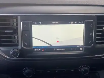 Photo 19 Peugeot Expert III 2.0 BLUEHDI 120 S&S STANDARD Asphalt